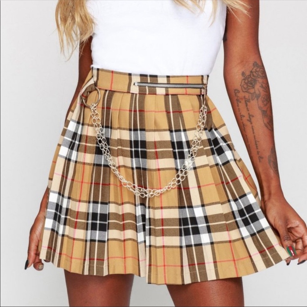 Goodbye Bread Pleated Burberry Style Chain Skirt